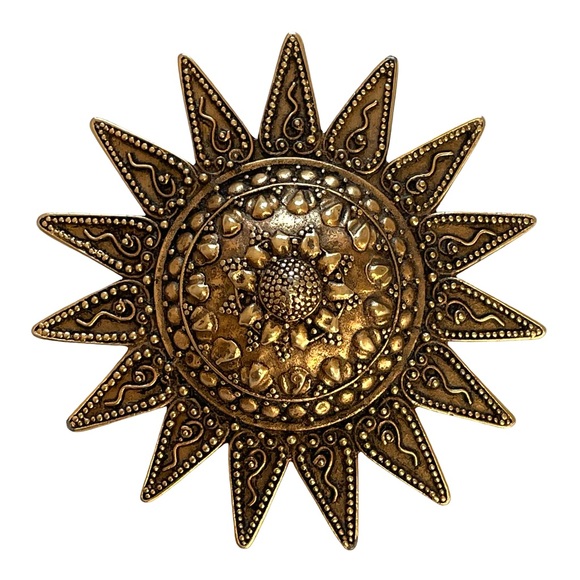 Vintage Jewelry - Vintage Ornate Antiqued Goldtone Brassy Domed Sun Brooch